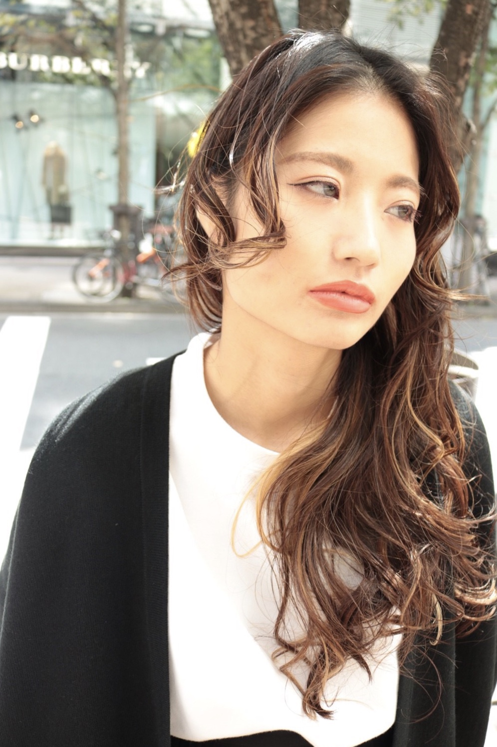 ☆ブリーチ無しのナチュラルハイライトグレージュ☆【萩原幸司】